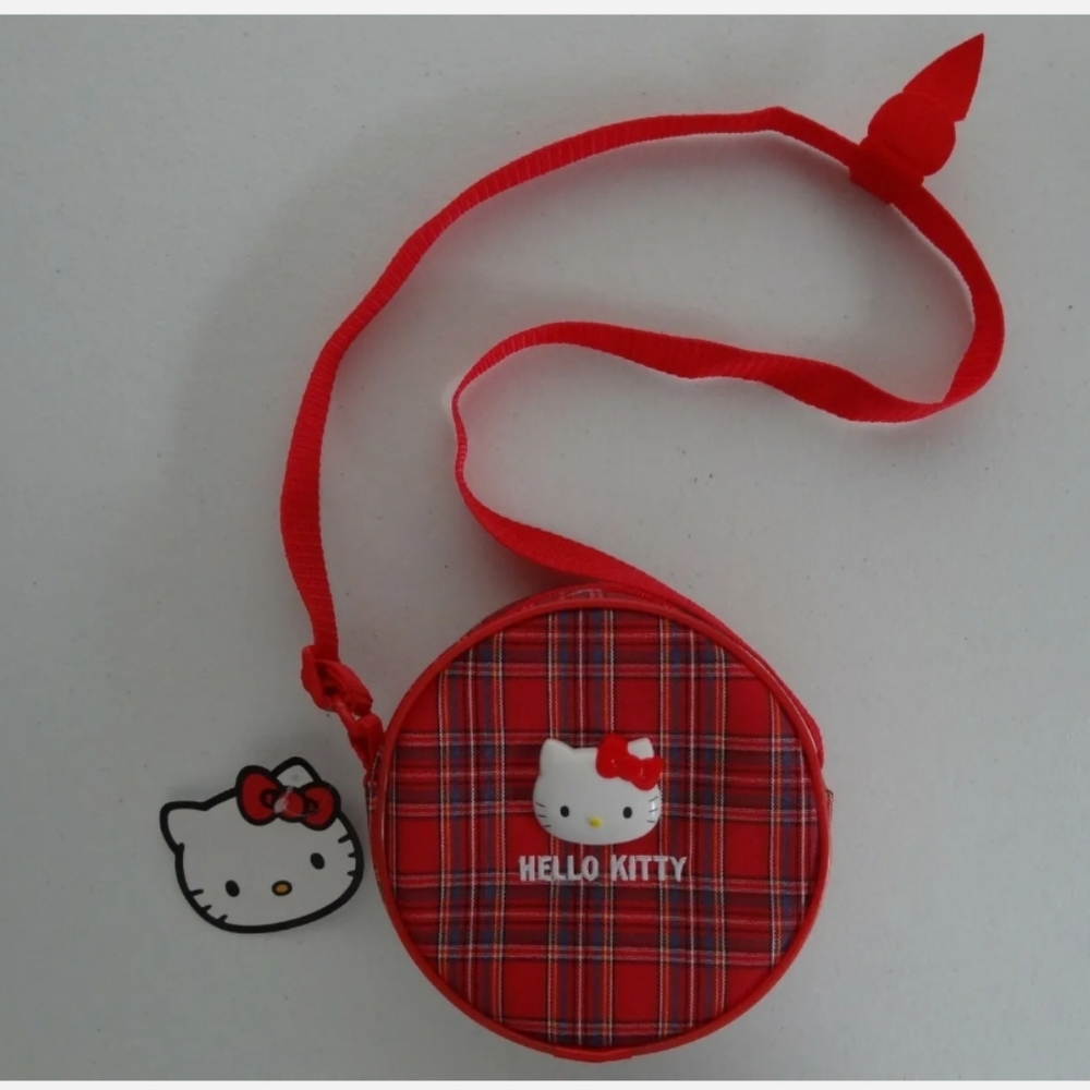 New Hello Kitty Sanrio Japan Only Red Tartan Plaid 6" Circle Zip Mini Purse 2017